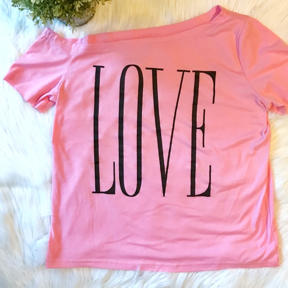 LOVE Shortsleeve Top